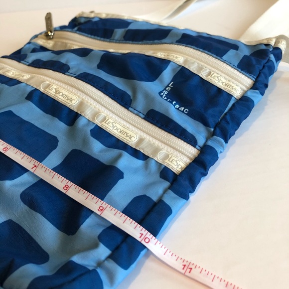 LESPORTSAC 3-Zip blue white nylon crossbody GUC - Picture 6 of 7